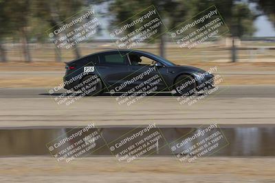 media/Sep-20-2025-Extreme Speed (Sat) [[1fcc23683c]]/Orange (Mid Intermediate)/Session 1 (Sunset)/